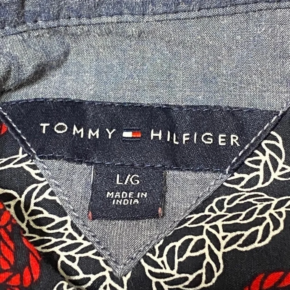 Tommy Hilfiger Scarlet Blue Geometric Button-Up Utility Shirt Roll-Tab Large - Picture 5 of 7